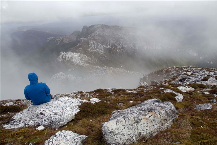 Australia Tasmania, Frenchman's Cap, Clearing views from near the summit, Walkopedia